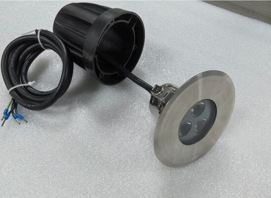 100lmw ไฟสโฟตสระว่ายน้ํา LED ขนาด 98mmx88mm ติดต่อกันน้ํา ทนทาน